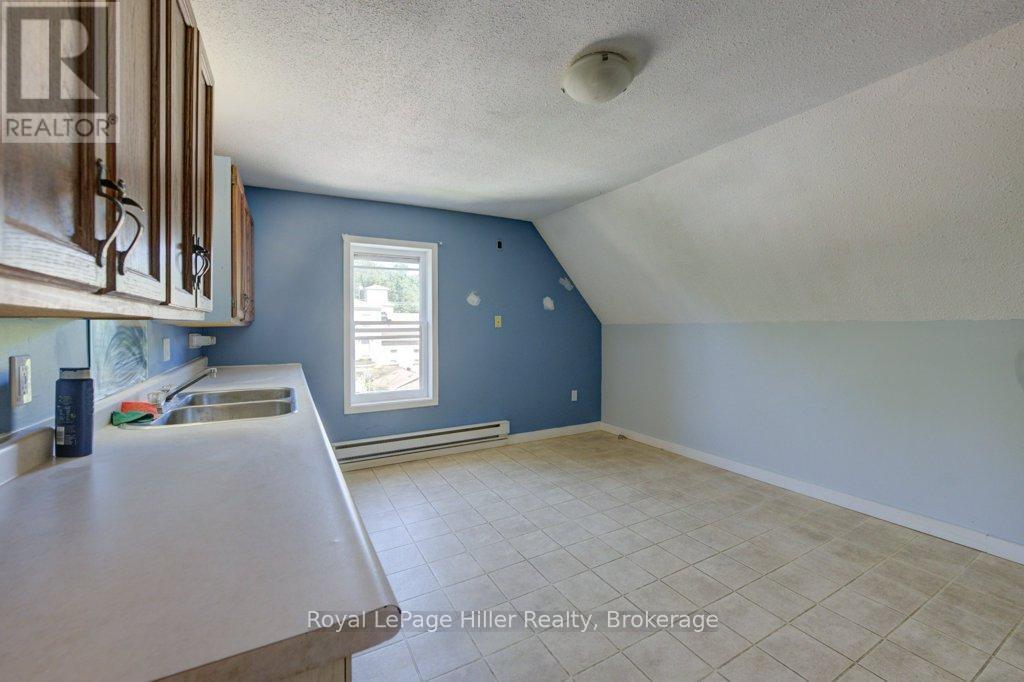 












28 WILSON STREET

,
Huron East (Seaforth),




Ontario
N0K1W0

