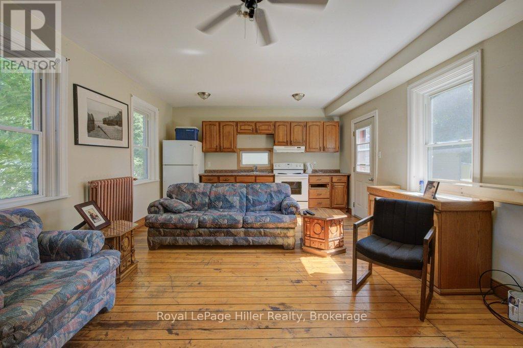 












28 WILSON STREET

,
Huron East (Seaforth),




Ontario
N0K1W0

