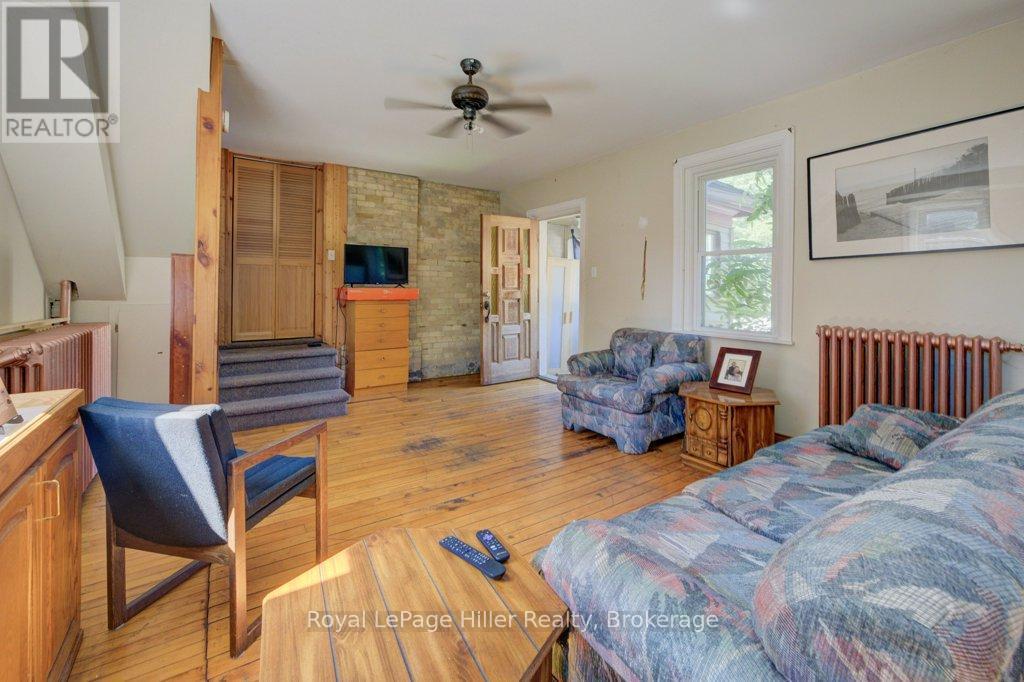 












28 WILSON STREET

,
Huron East (Seaforth),




Ontario
N0K1W0

