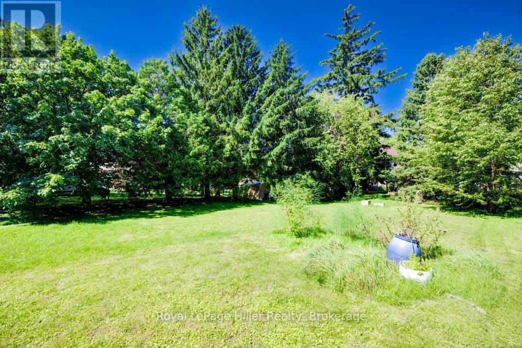 












28 WILSON STREET

,
Huron East (Seaforth),




Ontario
N0K1W0

