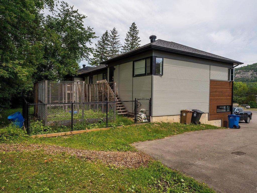 









450

 - 464


Boul. des Laurentides

,
Piedmont,




QC
J0R1K0

