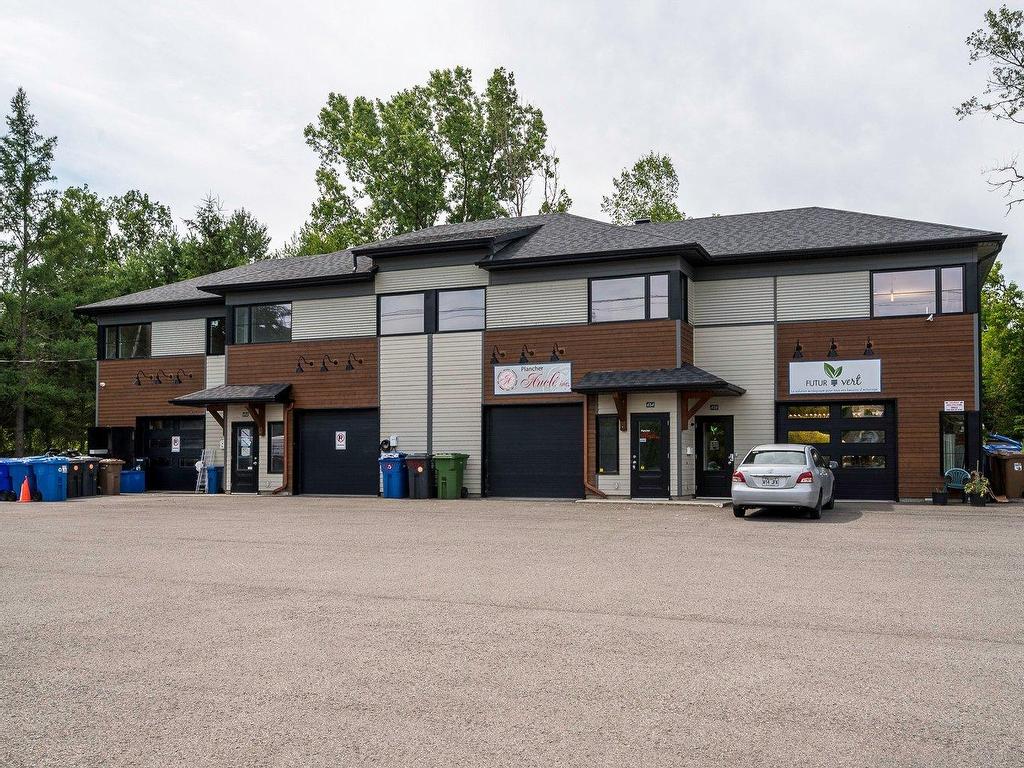 









450

 - 464


Boul. des Laurentides

,
Piedmont,




QC
J0R1K0

