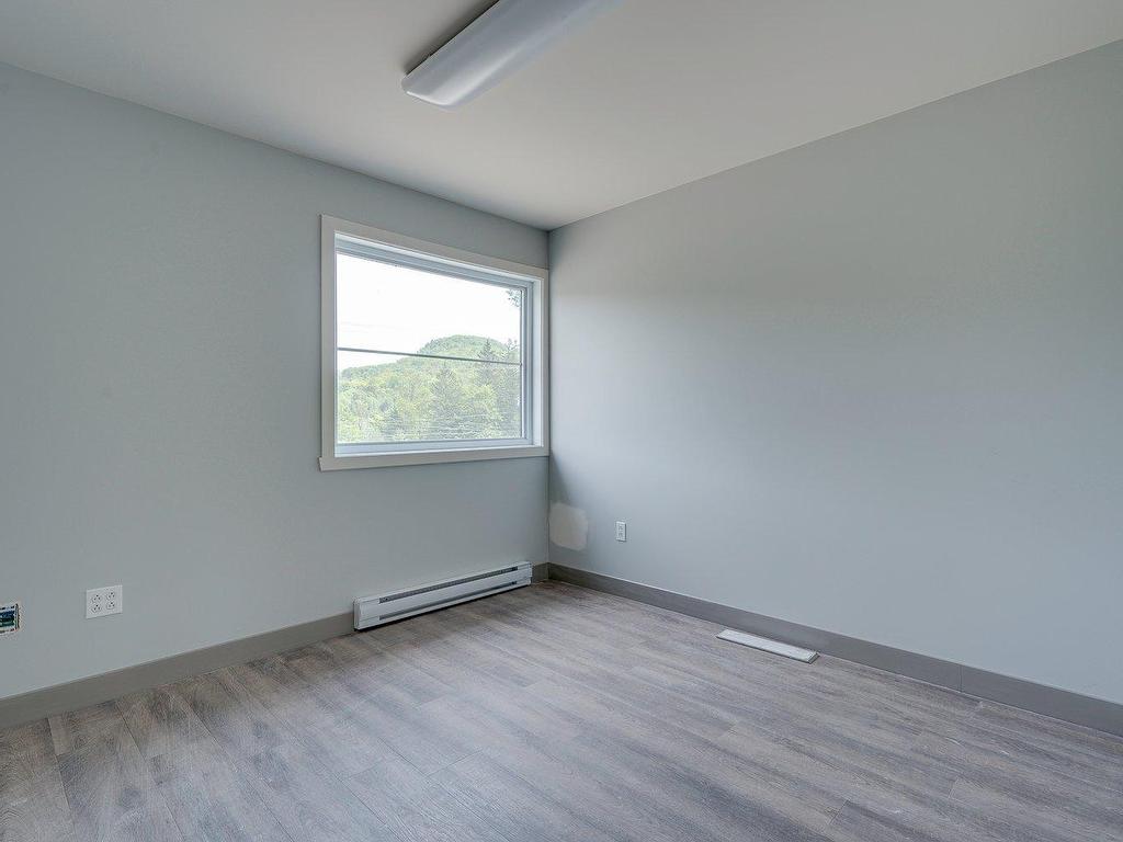 









450

 - 464


Boul. des Laurentides

,
Piedmont,




QC
J0R1K0

