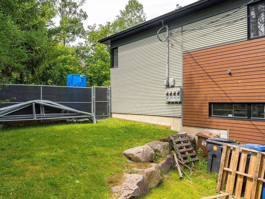 









450

 - 464


Boul. des Laurentides

,
Piedmont,




QC
J0R1K0

