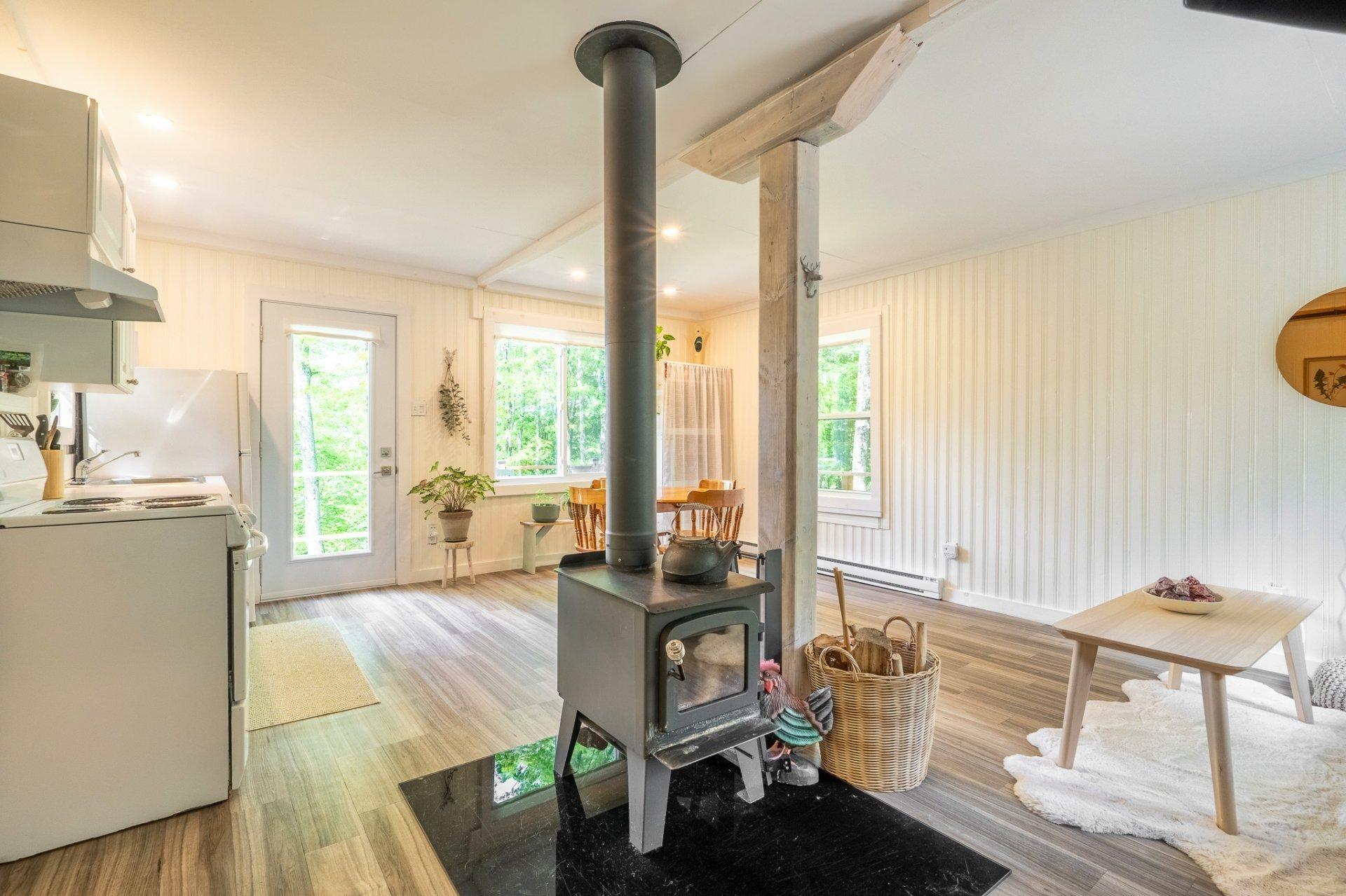 









93


Ch. Nancy

,
Notre-Dame-des-Bois,




QC
J0B2E0

