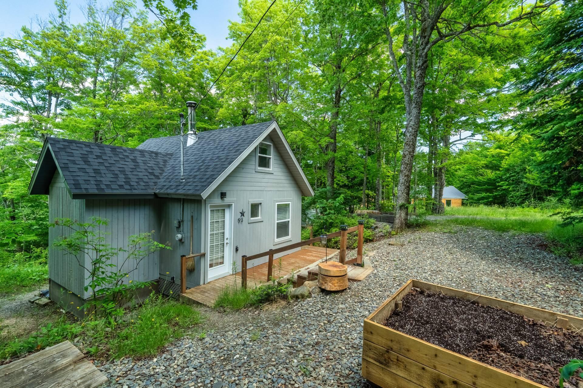 









93


Ch. Nancy

,
Notre-Dame-des-Bois,




QC
J0B2E0

