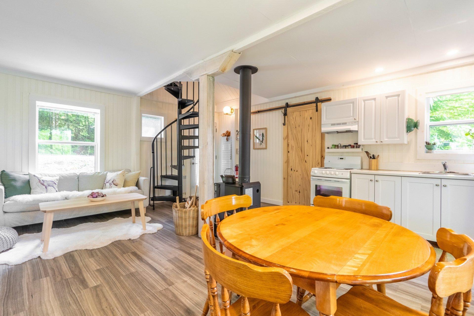









93


Ch. Nancy

,
Notre-Dame-des-Bois,




QC
J0B2E0

