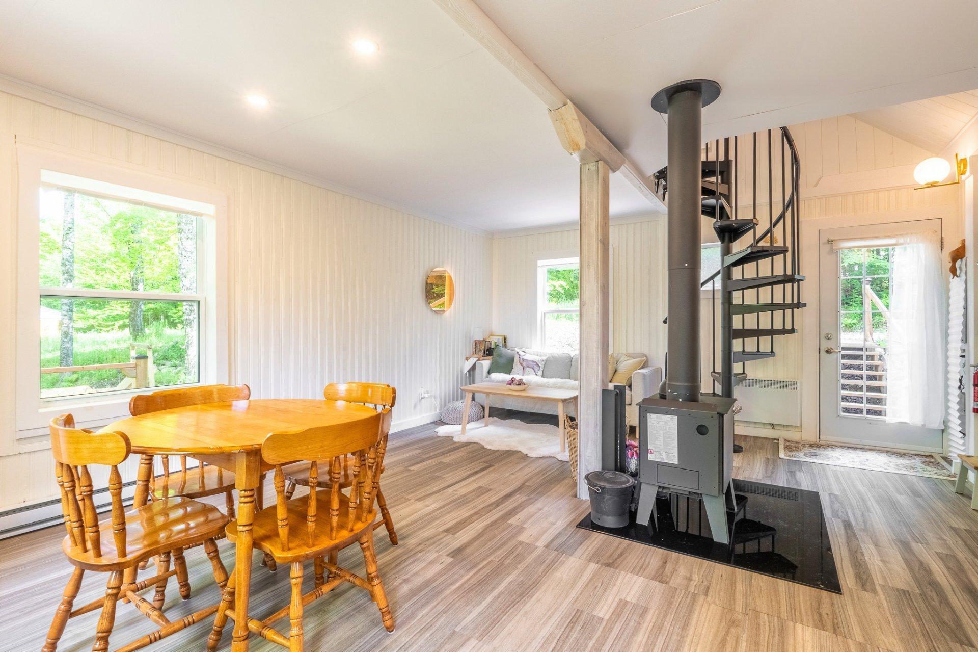 









93


Ch. Nancy

,
Notre-Dame-des-Bois,




QC
J0B2E0

