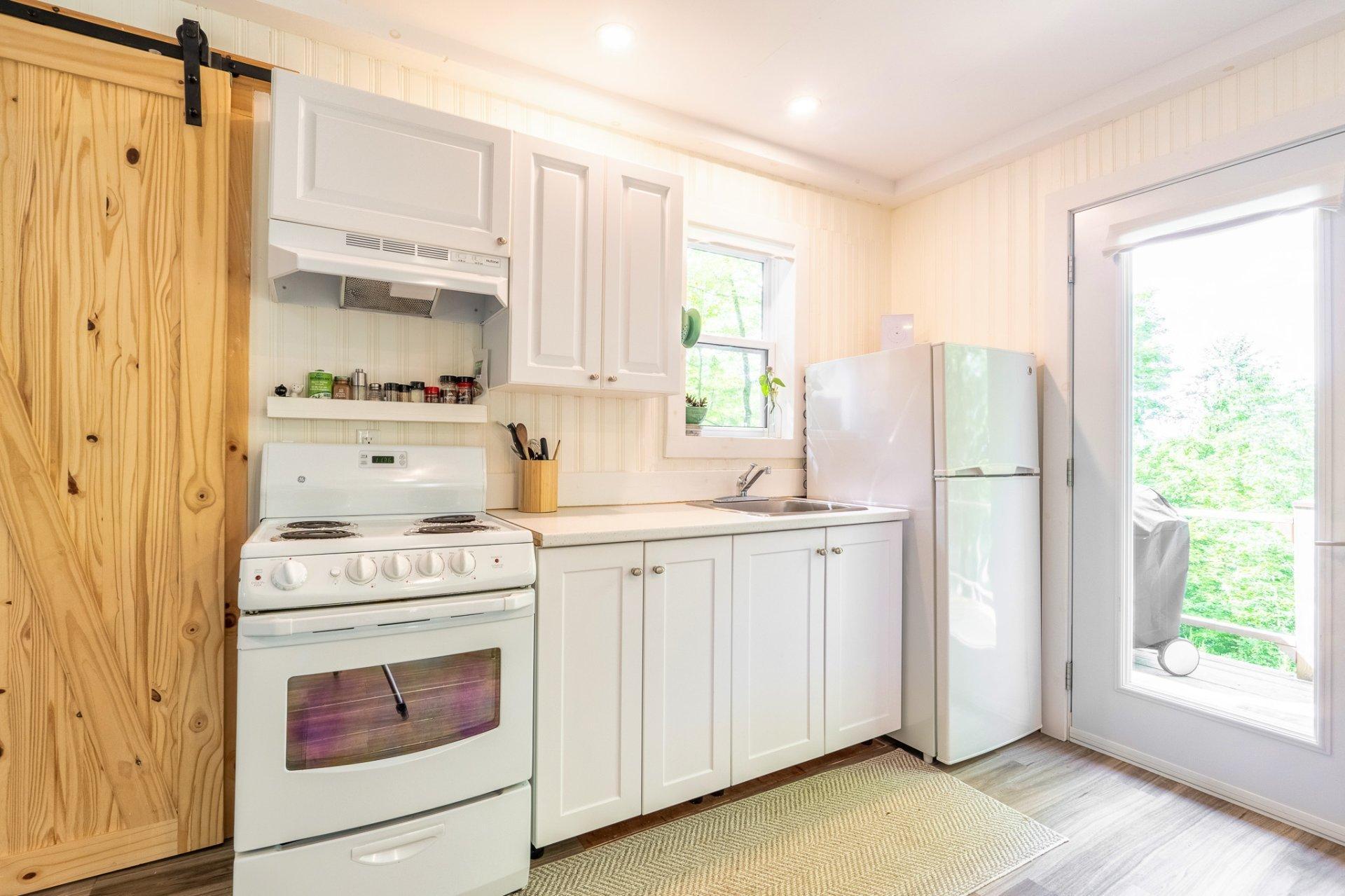 









93


Ch. Nancy

,
Notre-Dame-des-Bois,




QC
J0B2E0

