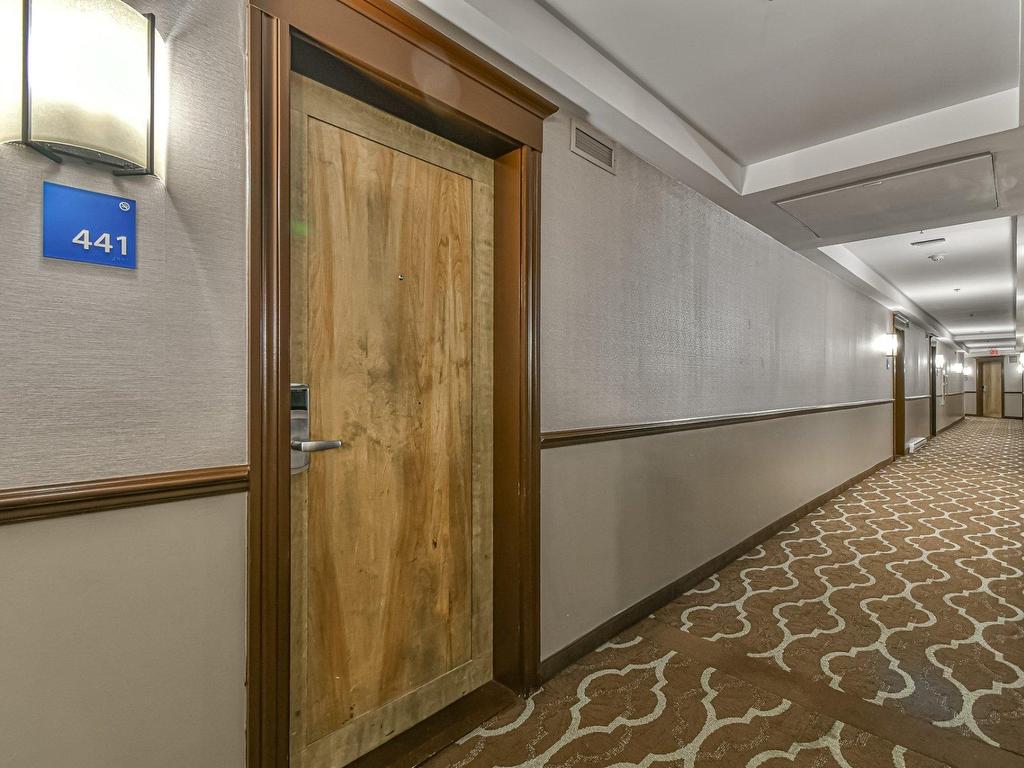 









160


Ch. du Curé-Deslauriers

, 441,
Mont-Tremblant,




QC
J8E1C9

