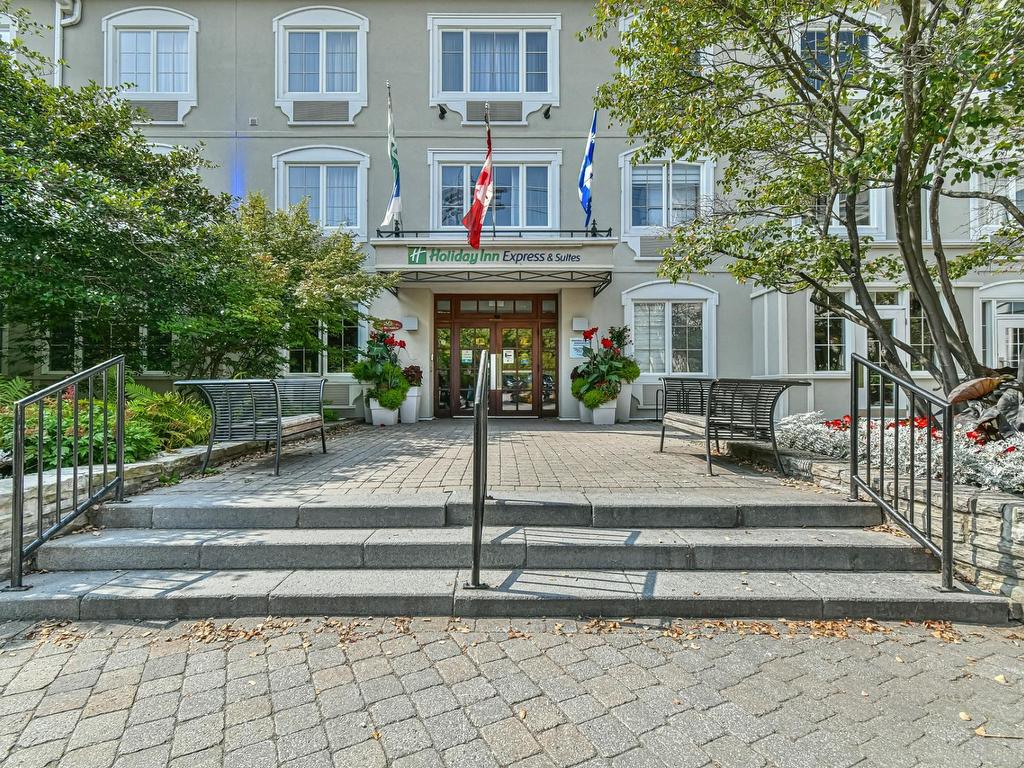 









160


Ch. du Curé-Deslauriers

, 441,
Mont-Tremblant,




QC
J8E1C9

