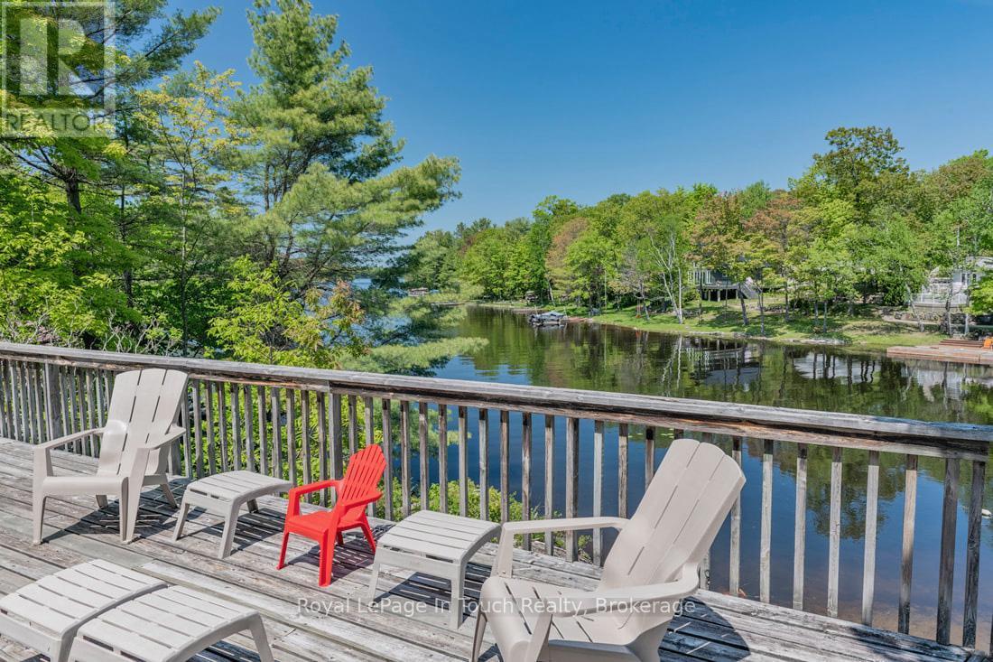 












285 CROOKED BAY ROAD

,
Georgian Bay (Baxter),




Ontario
L0K1S0


