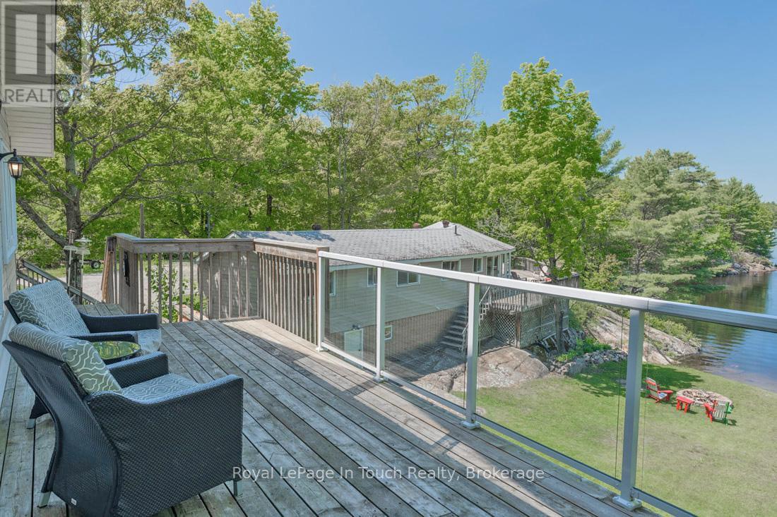 












285 CROOKED BAY ROAD

,
Georgian Bay (Baxter),




Ontario
L0K1S0

