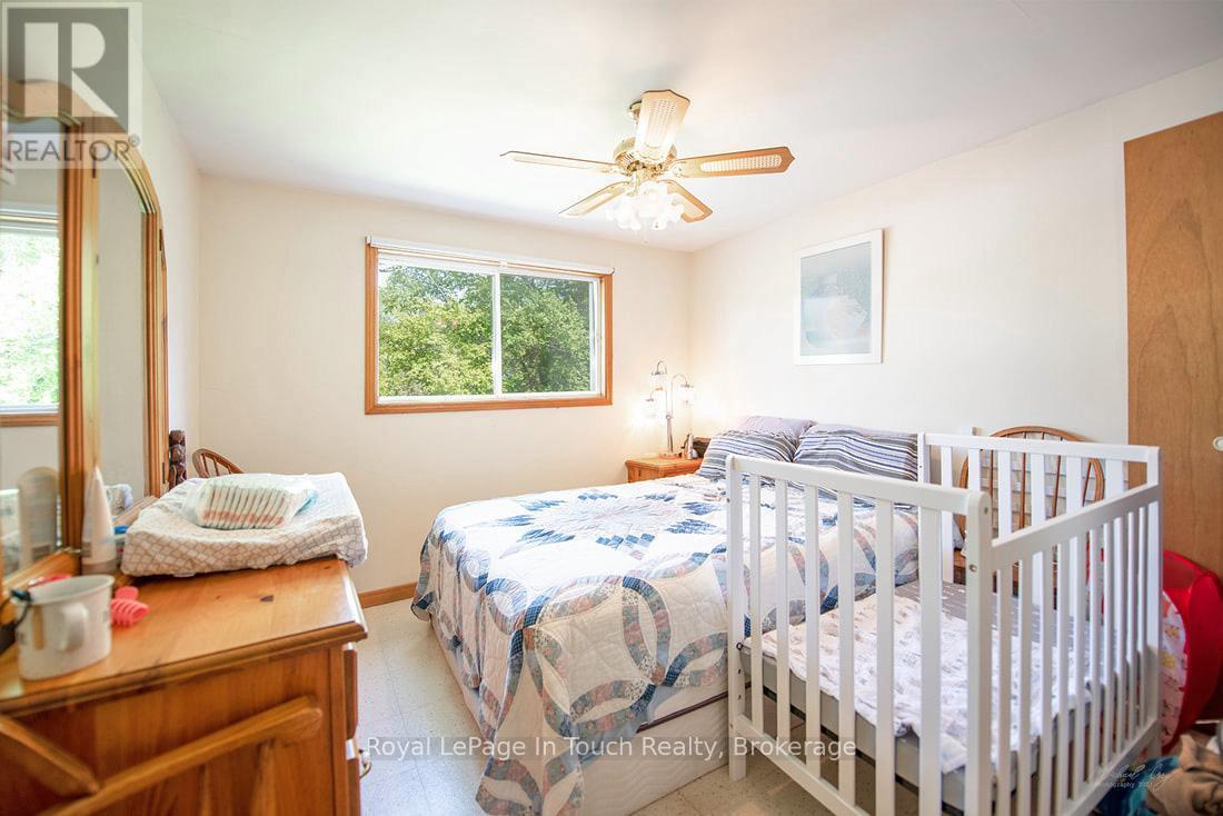 












285 CROOKED BAY ROAD

,
Georgian Bay (Baxter),




Ontario
L0K1S0

