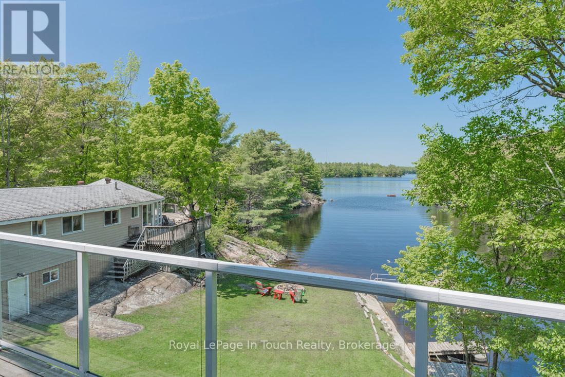 












285 CROOKED BAY ROAD

,
Georgian Bay (Baxter),




Ontario
L0K1S0

