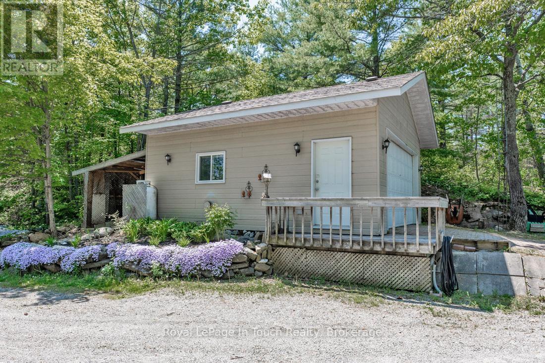 












285 CROOKED BAY ROAD

,
Georgian Bay (Baxter),




Ontario
L0K1S0

