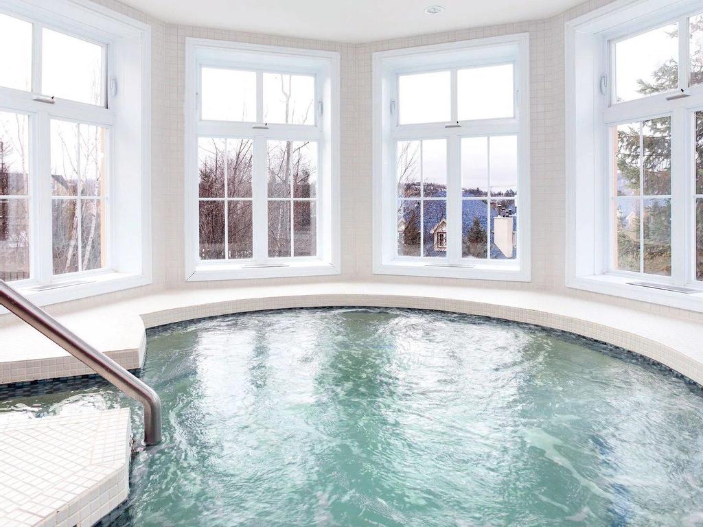 









140


Ch. au Pied-de-la-Montagne

, 346,
Mont-Tremblant,




QC
J8E1T1


