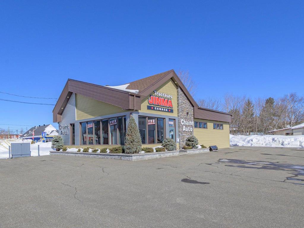 









1490


5e Avenue

,
Shawinigan,




QC
G9T2N8

