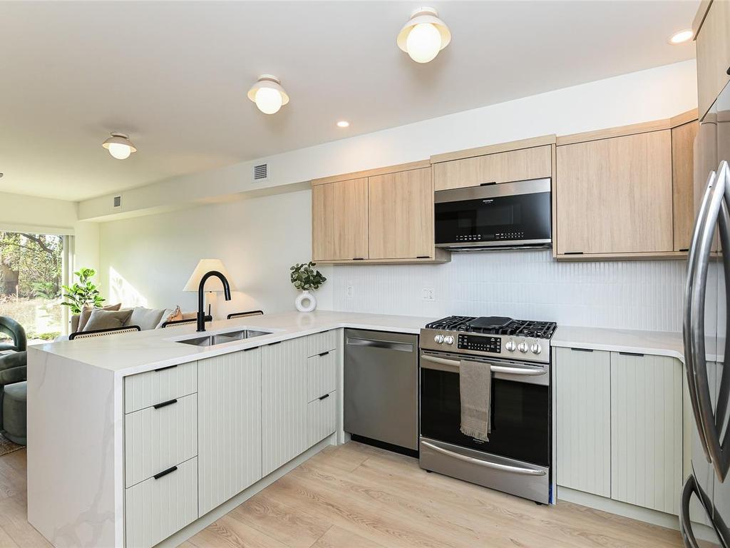 









4305


Shingle Spit

Rd, 215,
Hornby Island,




BC
V0R 1Z0

