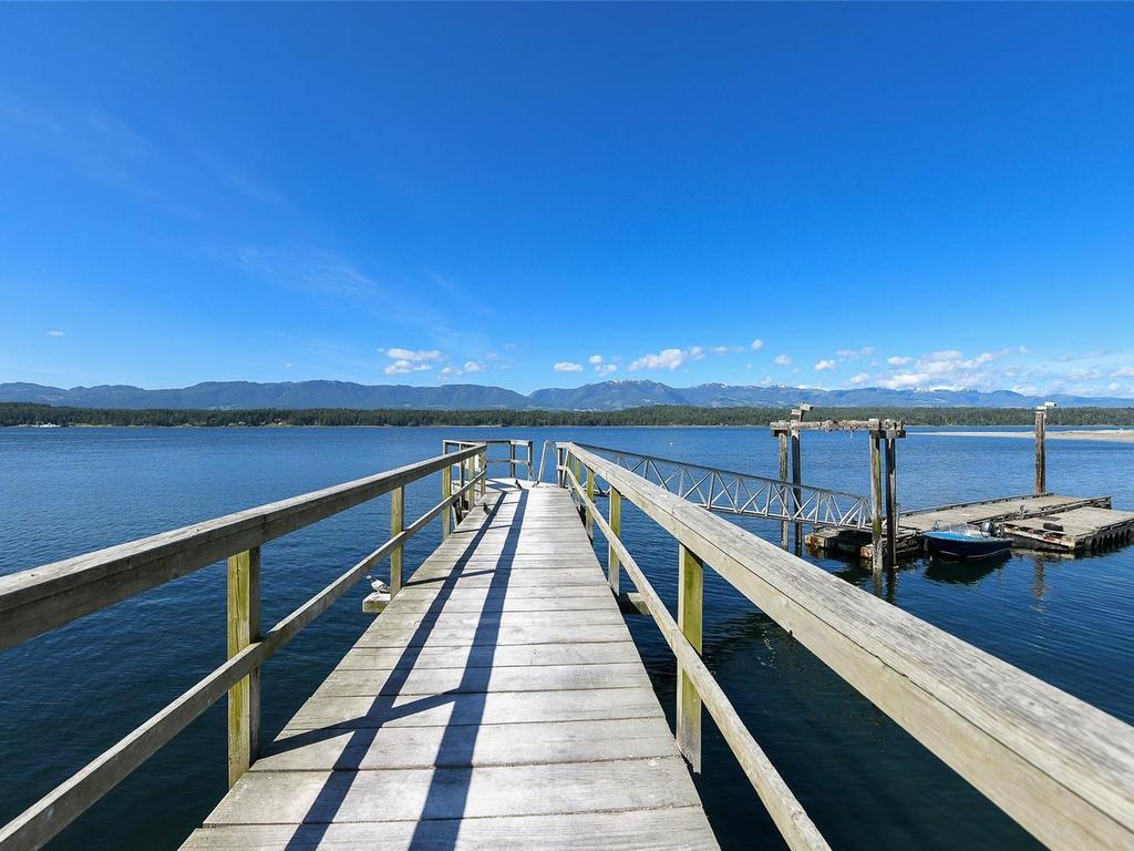 









4305


Shingle Spit

Rd, 215,
Hornby Island,




BC
V0R 1Z0

