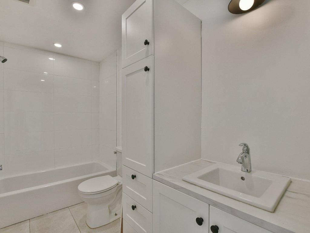 









7


Rue Bélanger

,
L'Épiphanie,




QC
J5X3P3

