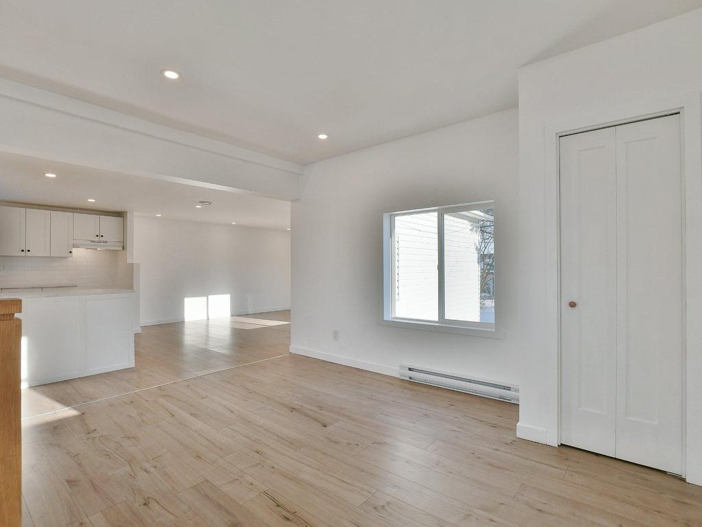 









7


Rue Bélanger

,
L'Épiphanie,




QC
J5X3P3

