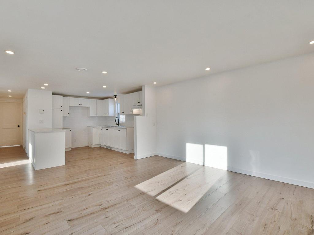 









7


Rue Bélanger

,
L'Épiphanie,




QC
J5X3P3


