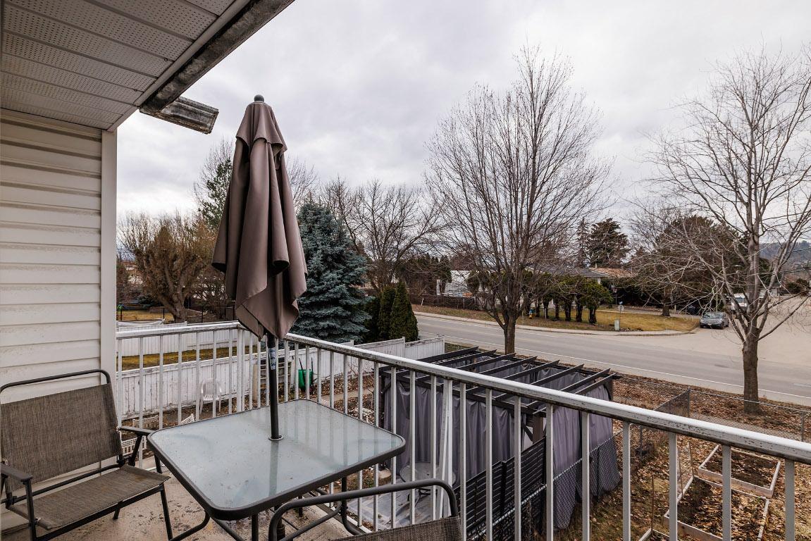 









631


Hollywood

Road,
Kelowna,




BC
V1X 7M2

