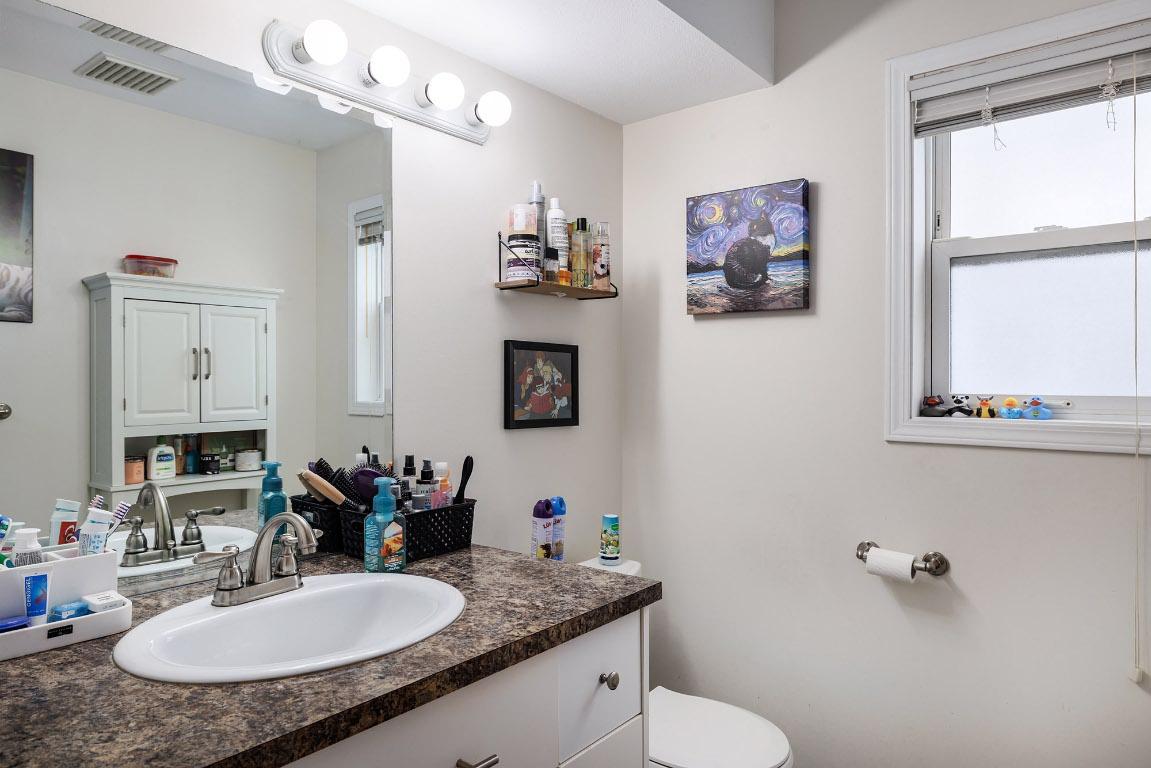 









631


Hollywood

Road,
Kelowna,




BC
V1X 7M2

