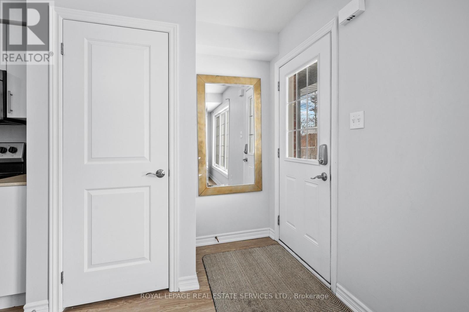 












12 - 244 PENETANGUISHENE ROAD

,
Barrie,




Ontario
L4M7C2


