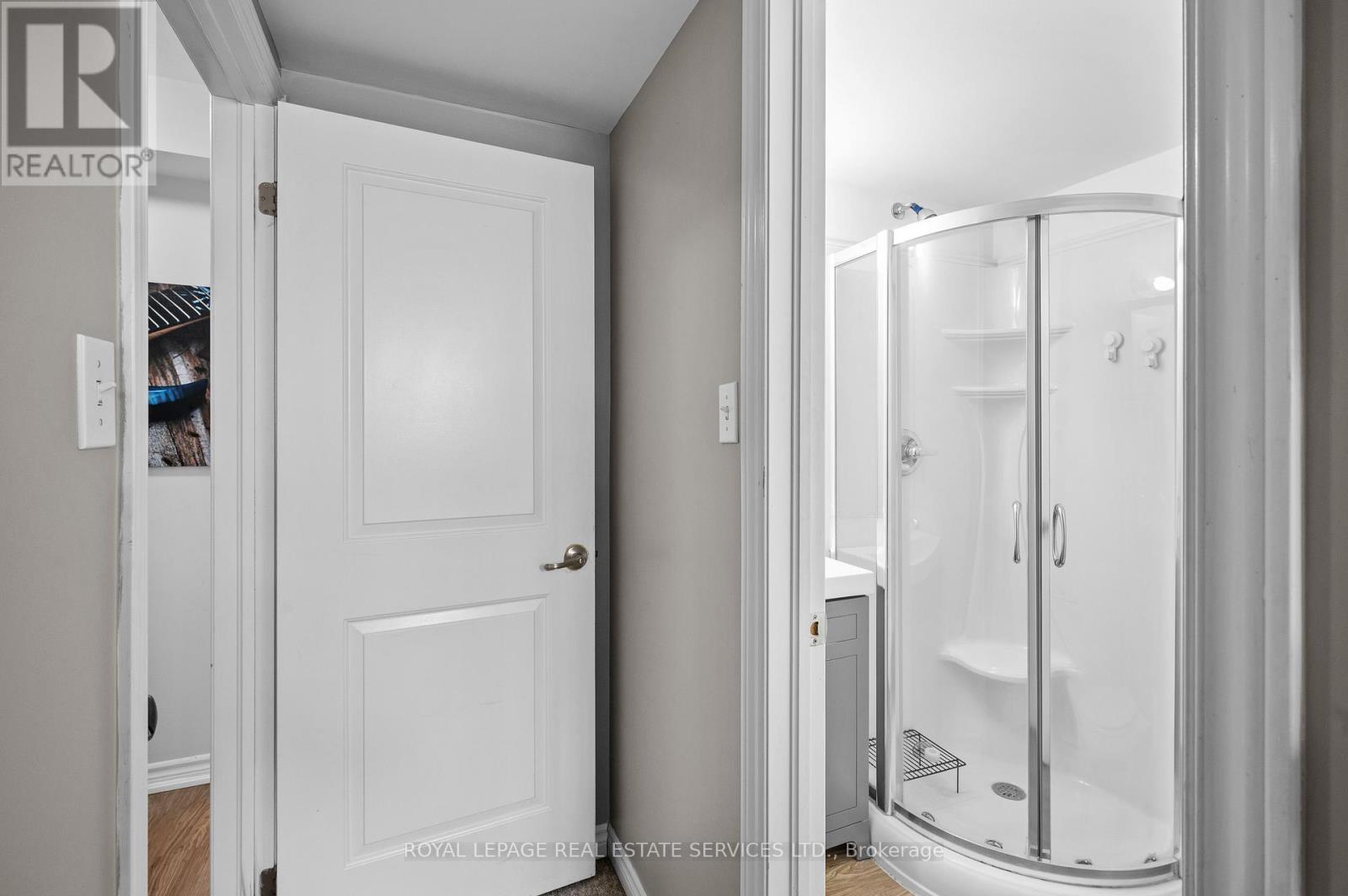 












12 - 244 PENETANGUISHENE ROAD

,
Barrie,




Ontario
L4M7C2

