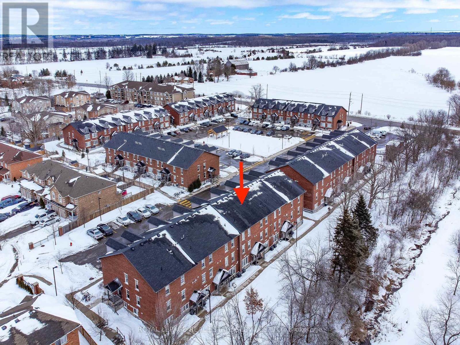 












12 - 244 PENETANGUISHENE ROAD

,
Barrie,




Ontario
L4M7C2

