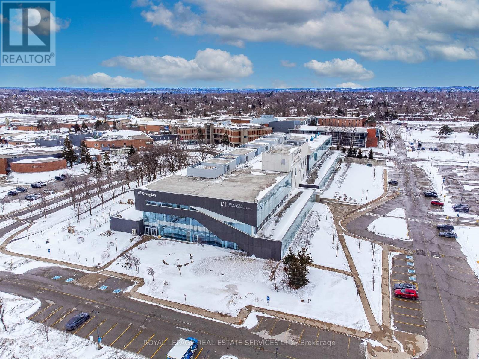 












12 - 244 PENETANGUISHENE ROAD

,
Barrie,




Ontario
L4M7C2

