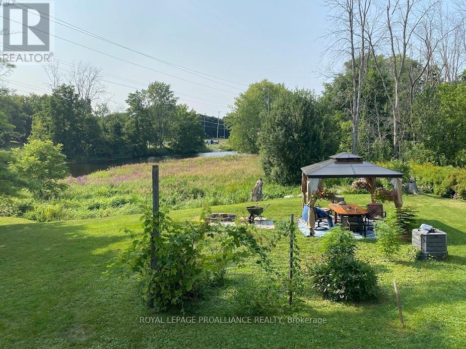












381 HUFFMAN STREET

,
Greater Napanee,




Ontario
K7R1A8

