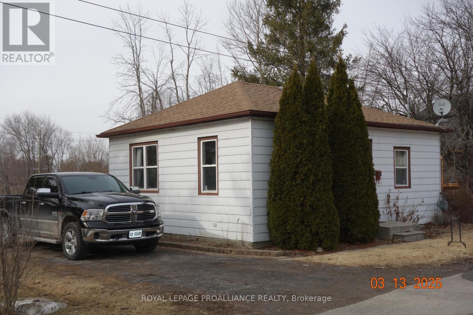 












381 HUFFMAN STREET

,
Greater Napanee,




Ontario
K7R1A8

