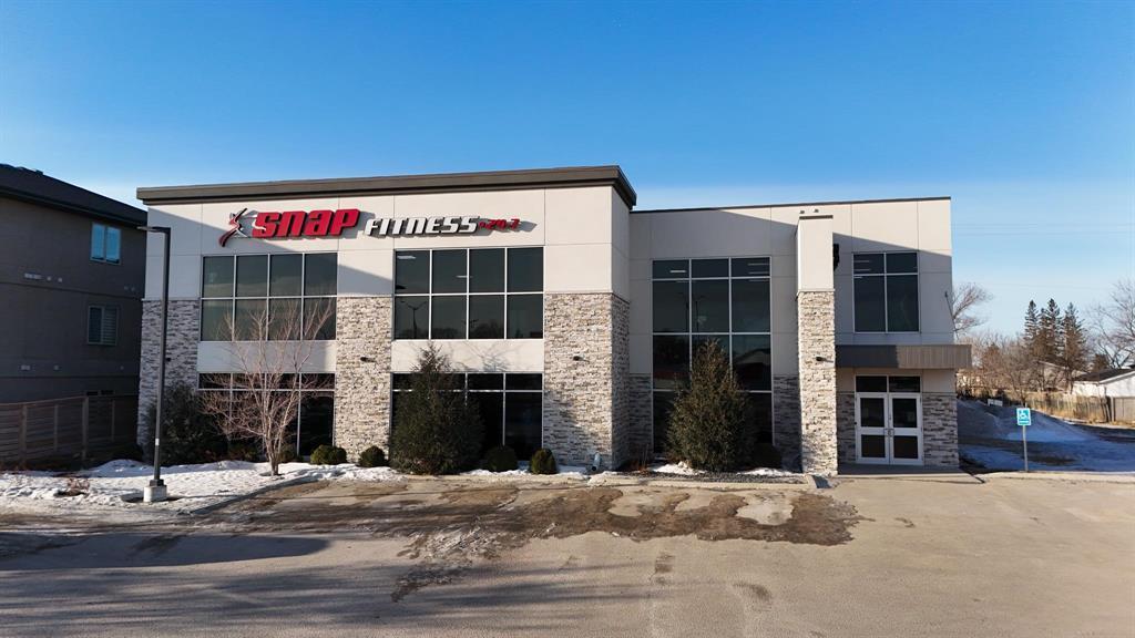 












48 PTH 12 Highway W

,
Steinbach,




Manitoba
R5G1X7

