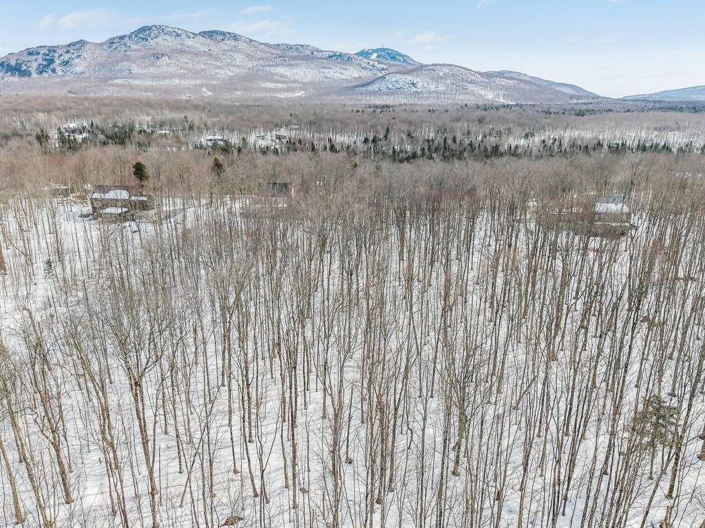 









58


Ch. de la Montagne-Cachée

,
Eastman,







QC
J0E1P0

