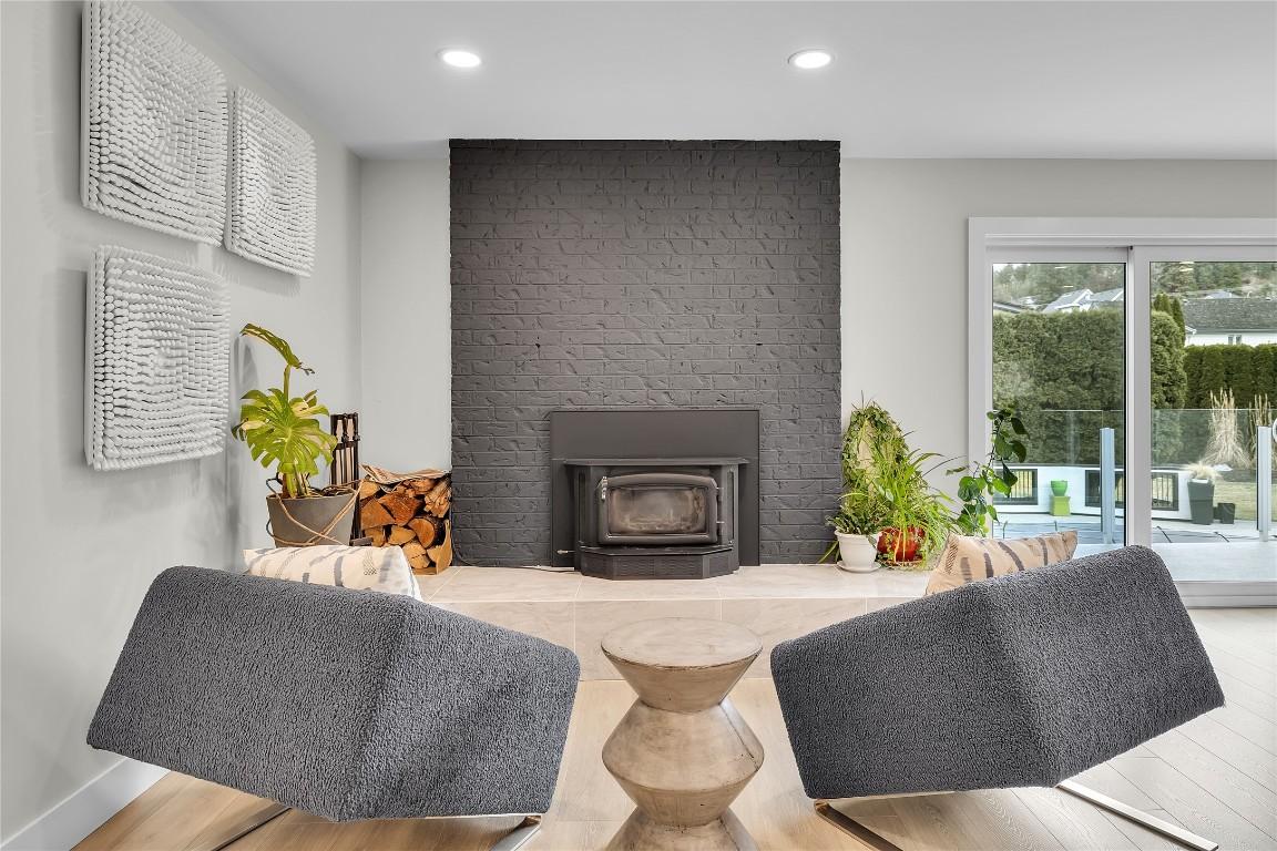 









771


Torrs

Road,
Kelowna,




BC
V1W 1B4

