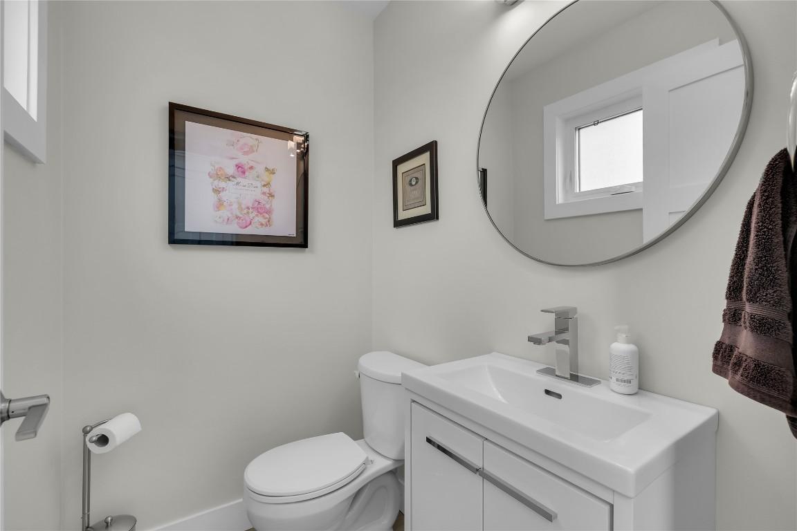 









771


Torrs

Road,
Kelowna,




BC
V1W 1B4

