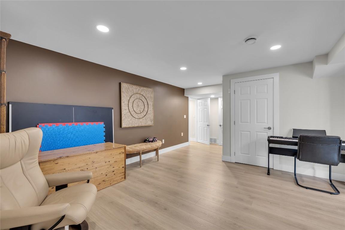 









771


Torrs

Road,
Kelowna,




BC
V1W 1B4

