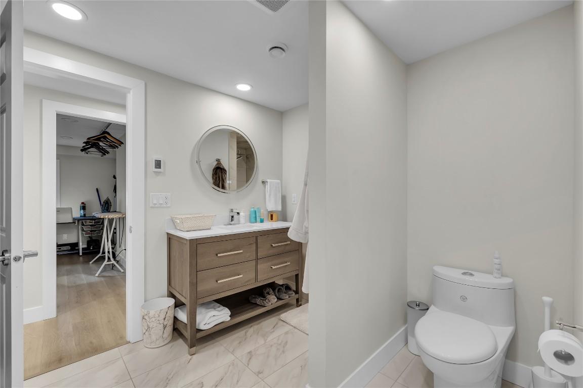 









771


Torrs

Road,
Kelowna,




BC
V1W 1B4

