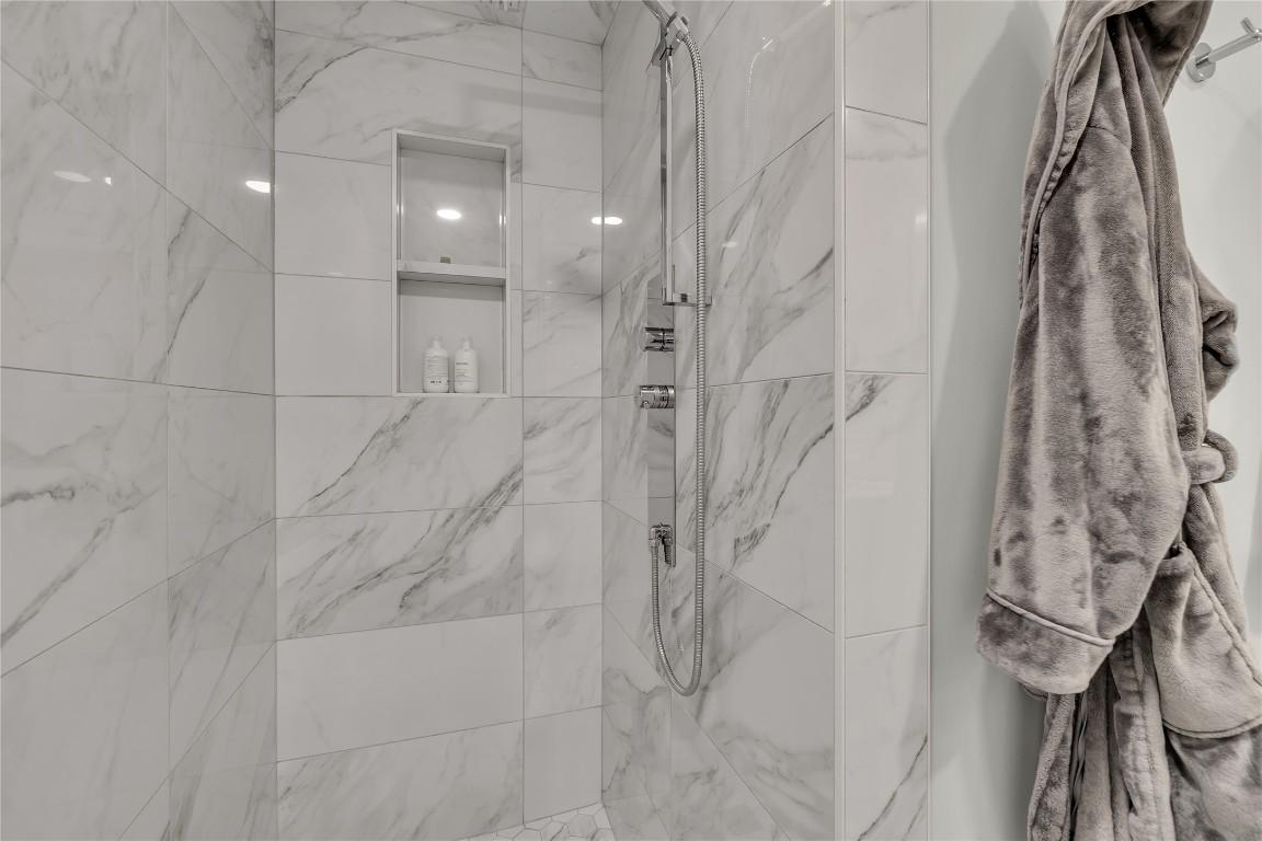 









771


Torrs

Road,
Kelowna,




BC
V1W 1B4

