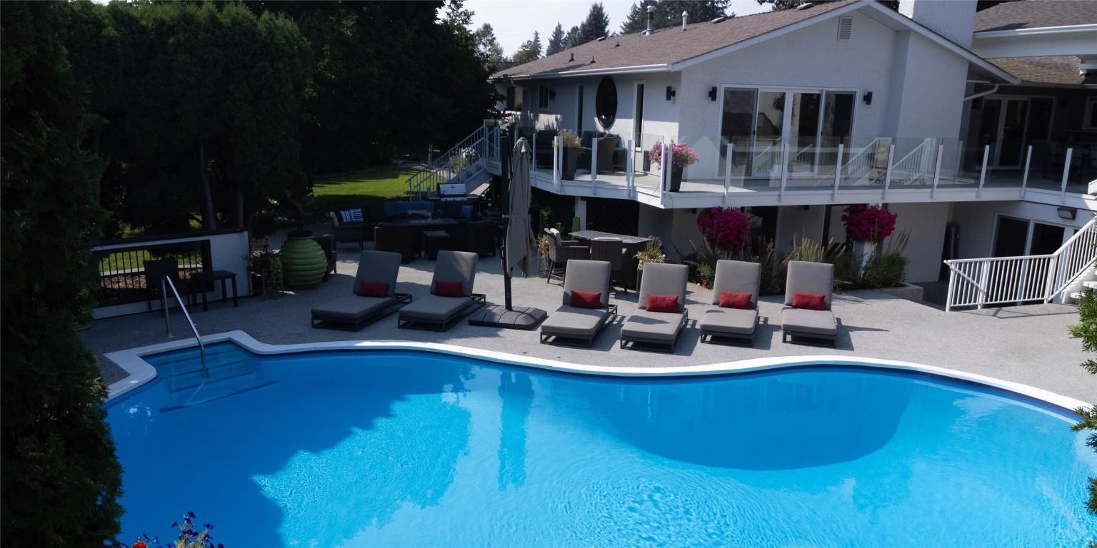 









771


Torrs

Road,
Kelowna,




BC
V1W 1B4


