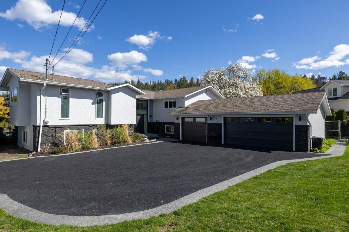 









771


Torrs

Road,
Kelowna,




BC
V1W 1B4

