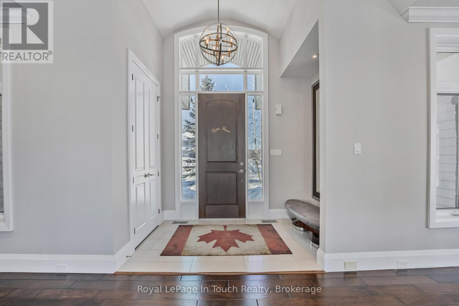 












17 SWAN LANE

,
Tay (Port McNicoll),




Ontario
L0K1R0

