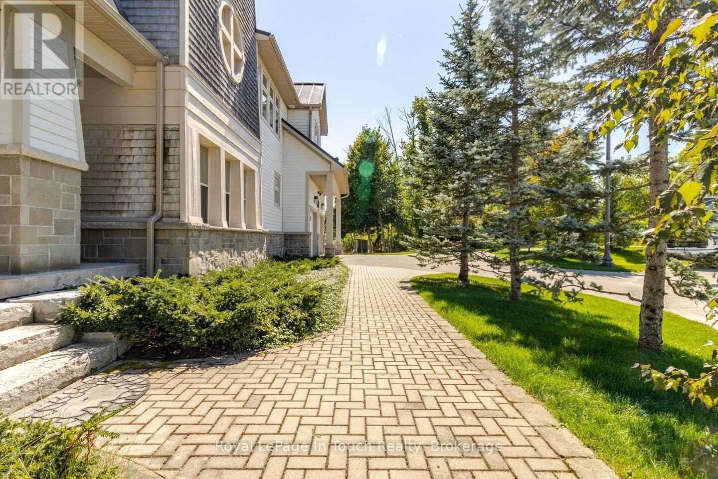 












17 SWAN LANE

,
Tay (Port McNicoll),




Ontario
L0K1R0

