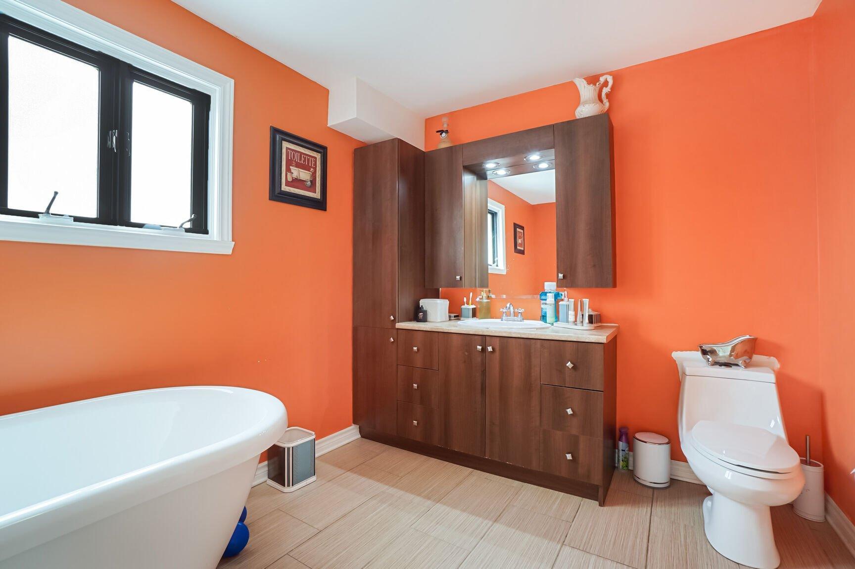 









642


Rue de Providence

,
Repentigny (Repentigny),




QC
J6A7G4

