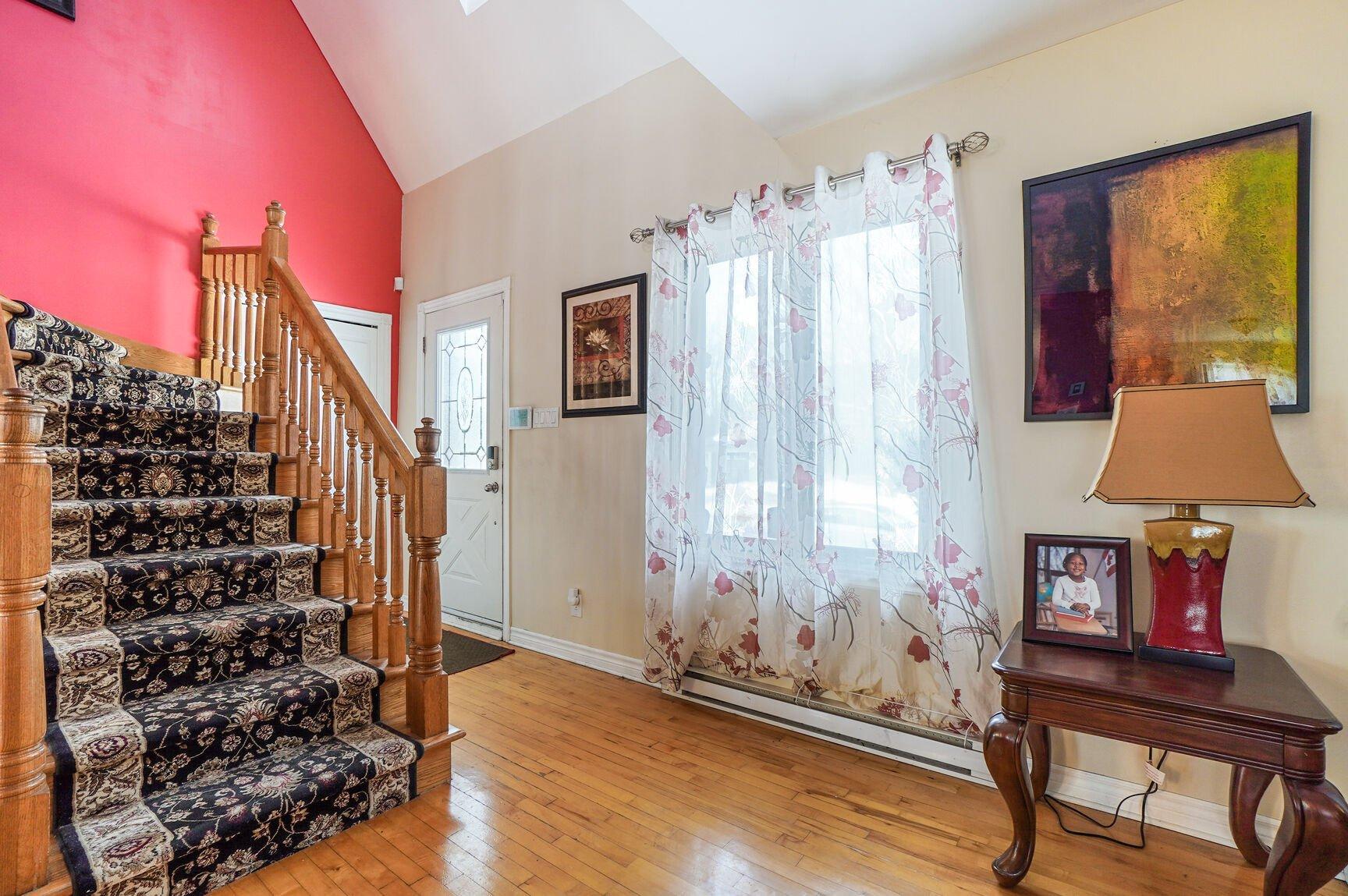 









642


Rue de Providence

,
Repentigny (Repentigny),




QC
J6A7G4

