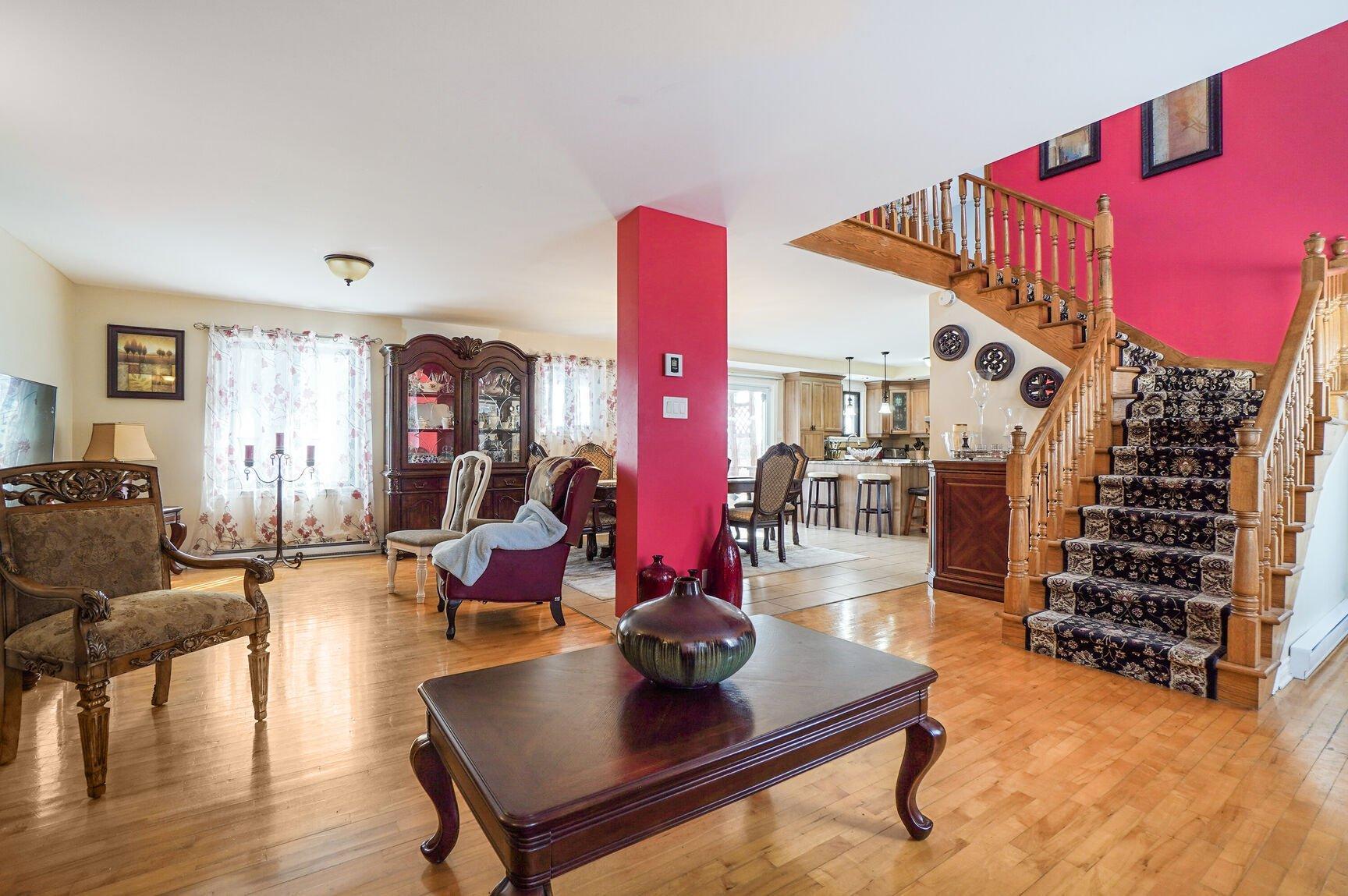 









642


Rue de Providence

,
Repentigny (Repentigny),




QC
J6A7G4

