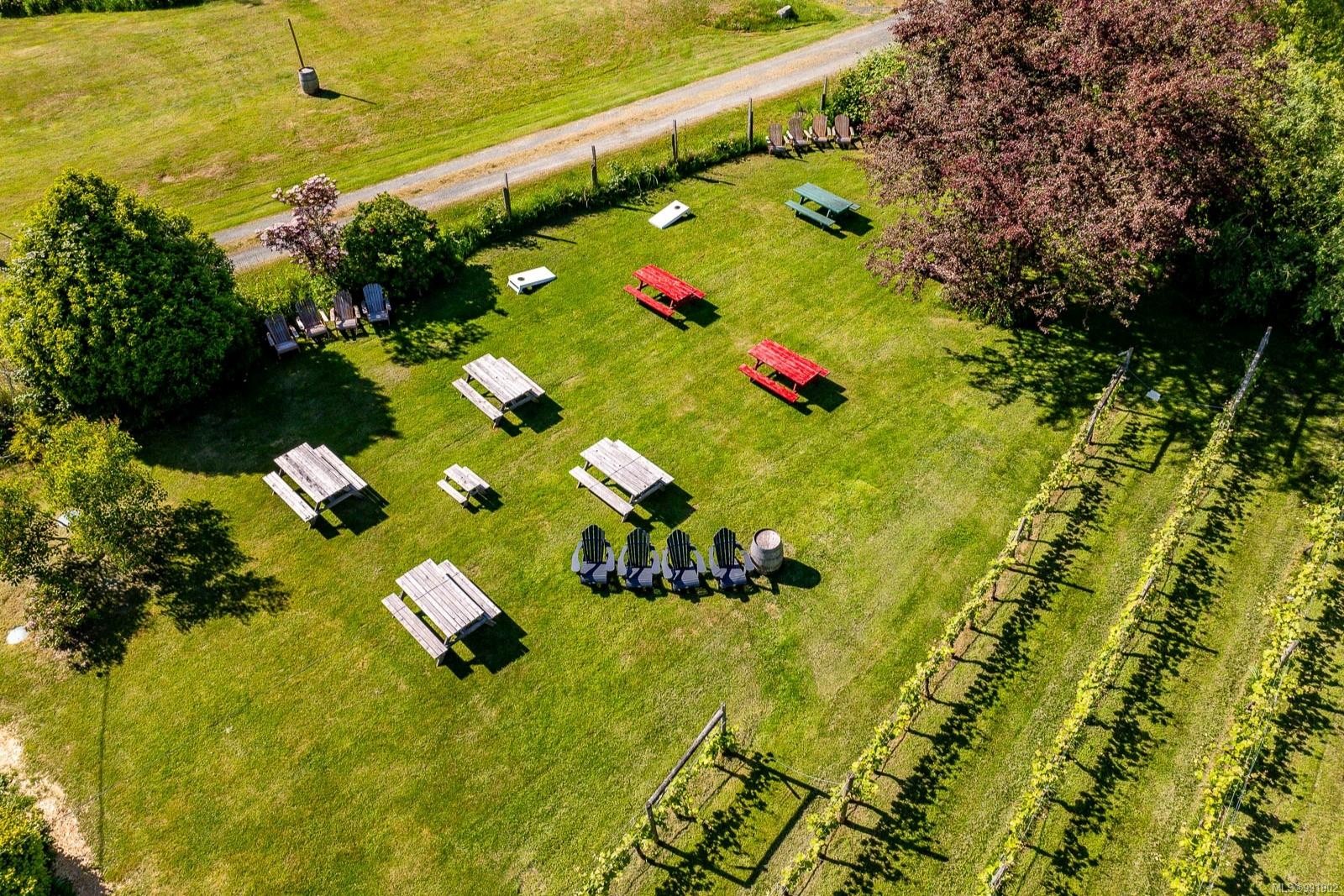 









1885


Central

Rd,
Hornby Island,




BC
V0R 1Z0

